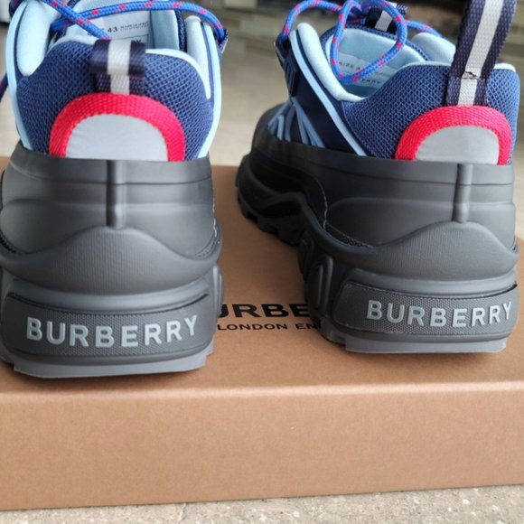 Burberry Arthur in Midnight Navy, size 43 - Picture 6 of 9